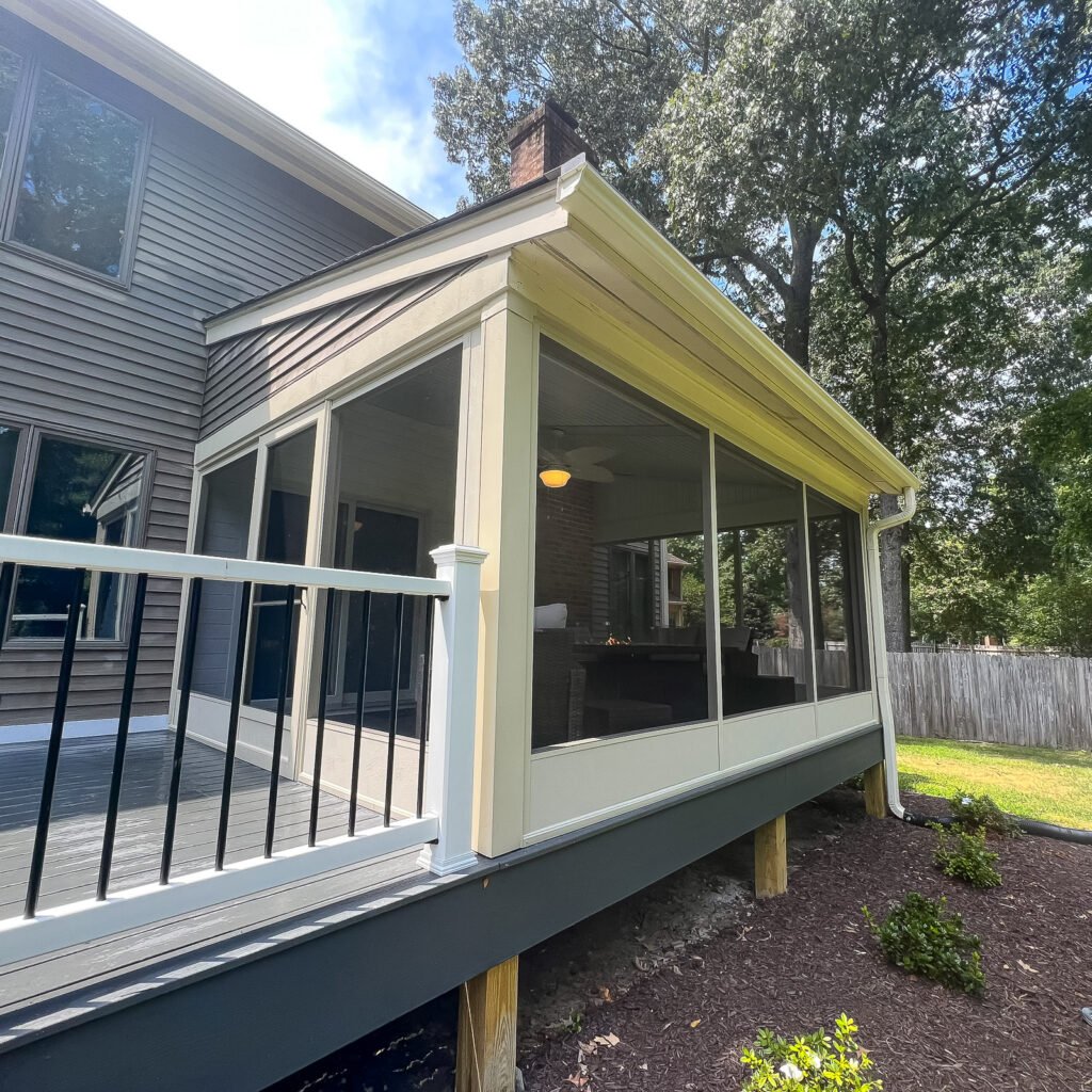 Screen room built over a composite deck by an Outdoor Living Contractor in Yorktown